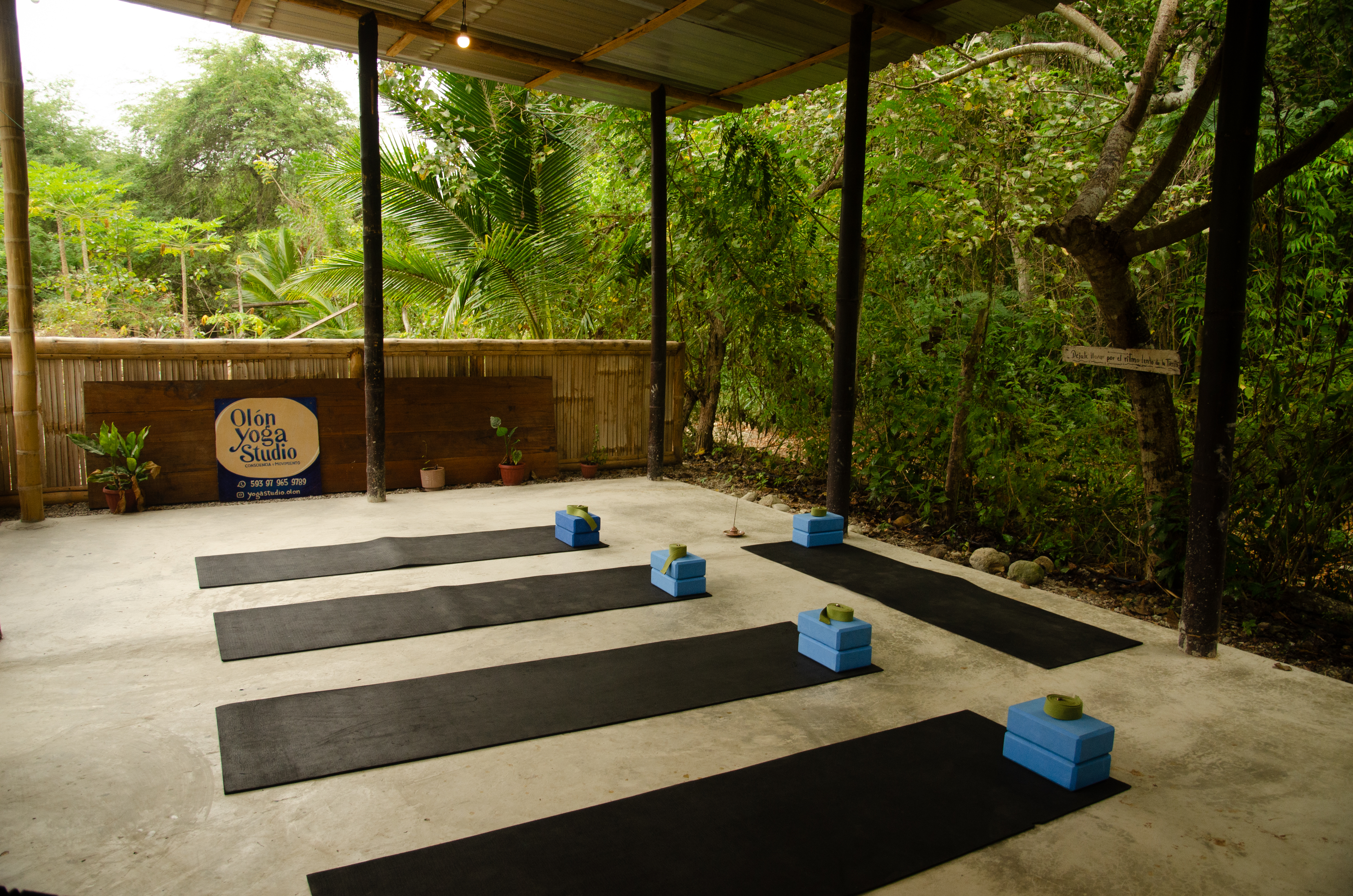 Yoga shala for the Olon surf and wellness vacation